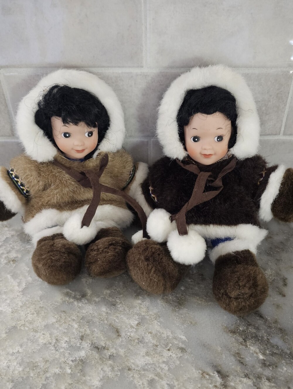 Vintage Arctic Circle Enterprises Alaskan Friends Dolls Pair Faux Fur Souvenir